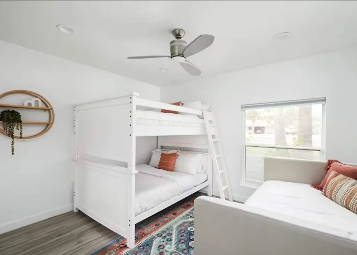 Family Pool House Oasis With Game Phoenix