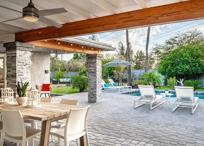 Family Pool House Oasis With Game Phoenix