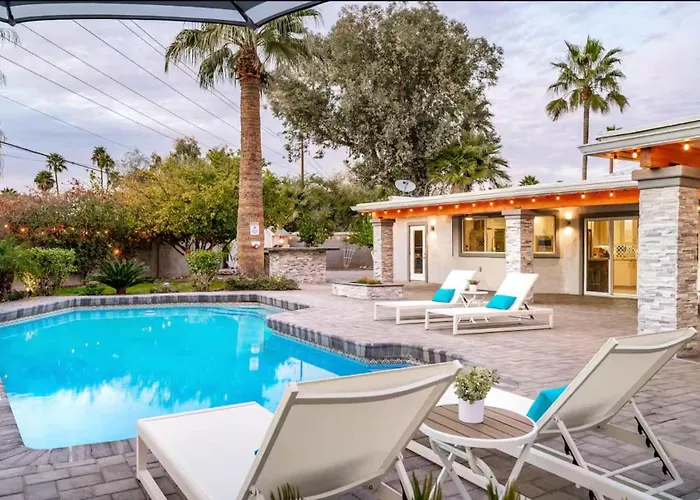 Family Pool House Oasis With Game Holiday home